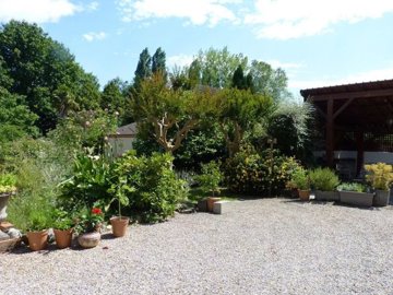 aca1a7e5efdb9f351a1668cd0251c97d5cdcef5737120