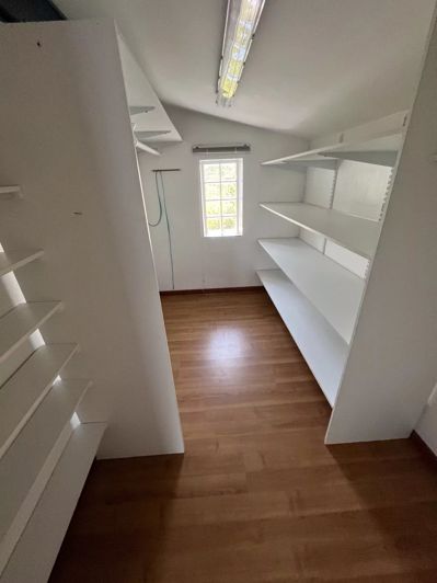 Image No.11-4 Bed House for sale