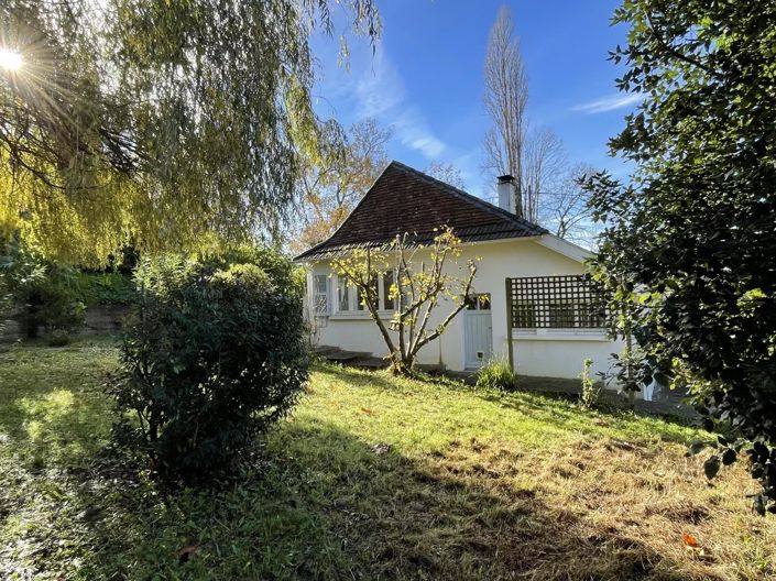 Image No.11-3 Bed House for sale