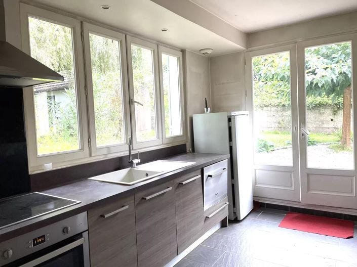 Image No.3-3 Bed House for sale