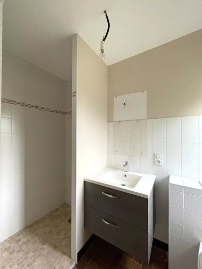 Image No.8-3 Bed House for sale