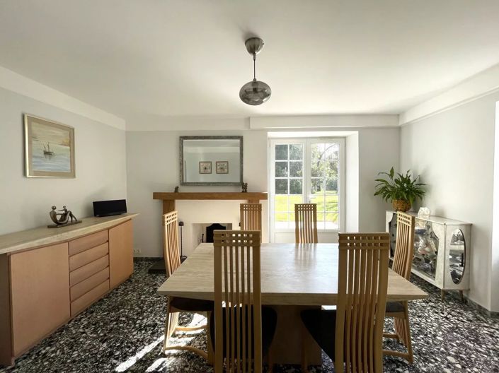 Image No.9-5 Bed House for sale