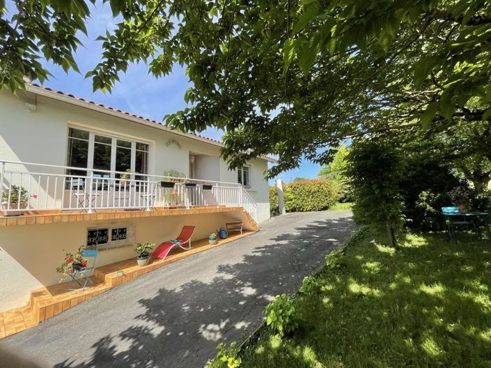 Image No.9-3 Bed House for sale