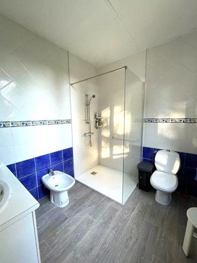 Image No.10-4 Bed House for sale