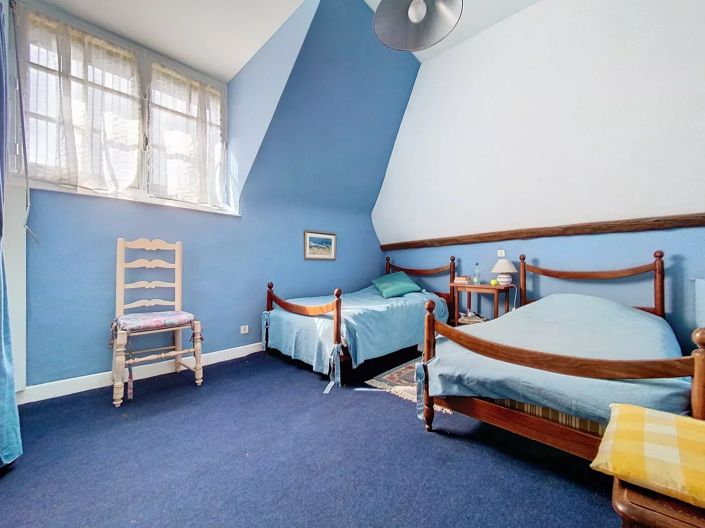 Image No.9-4 Bed House for sale