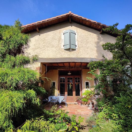 Image No.1-7 Bed House for sale