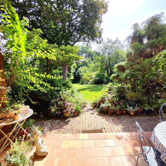 Image No.9-7 Bed House for sale