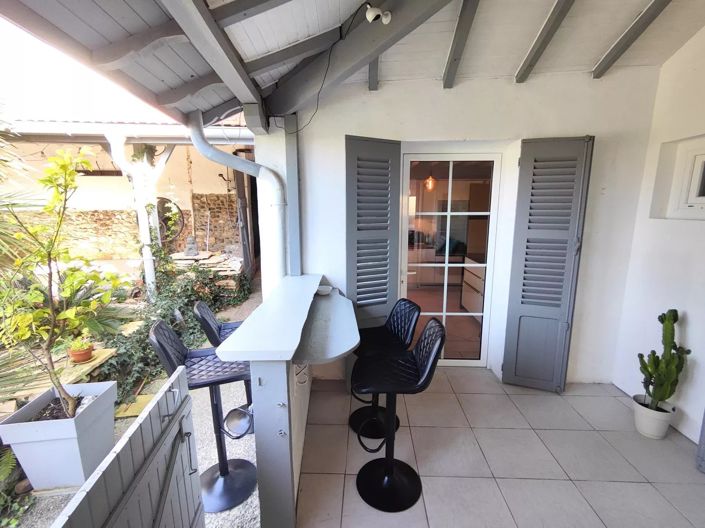 Image No.18-8 Bed House for sale