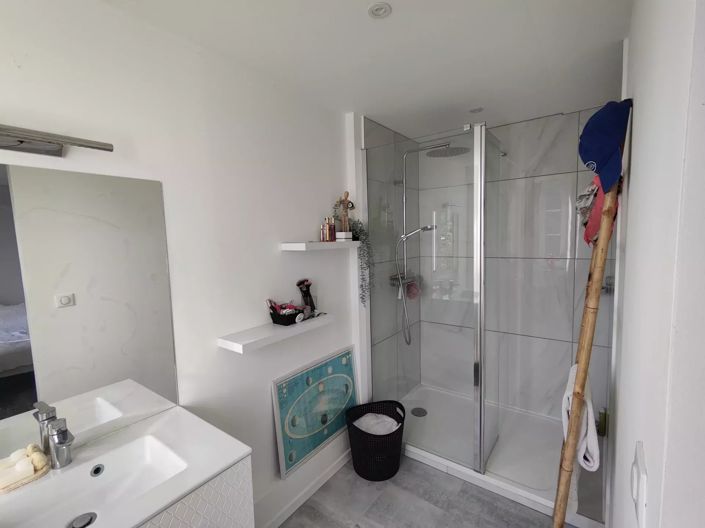 Image No.10-8 Bed House for sale