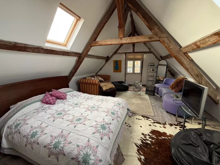 Image No.10-2 Bed Townhouse for sale