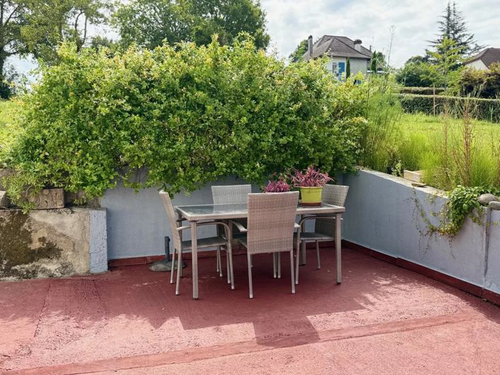 Image No.16-6 Bed House for sale