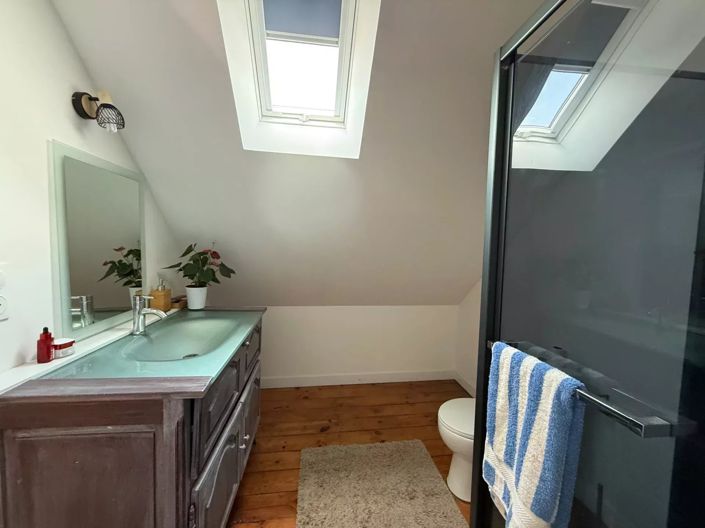 Image No.9-6 Bed House for sale