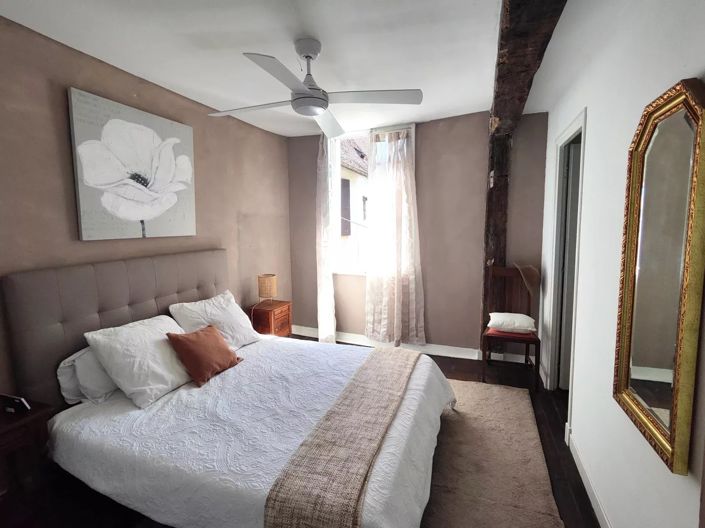 Image No.9-2 Bed House for sale