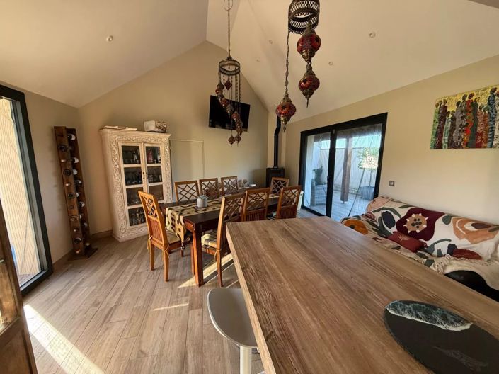 Image No.5-4 Bed House for sale