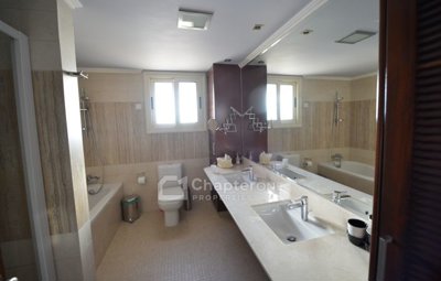 Detached Villa For Sale  in  Peyia