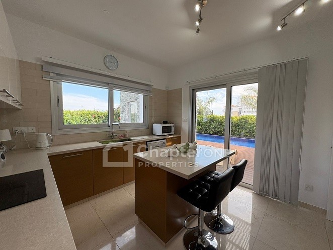 Image No.17-7 Bed Villa for sale