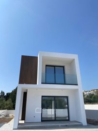 Detached Villa For Sale  in  Chlorakas