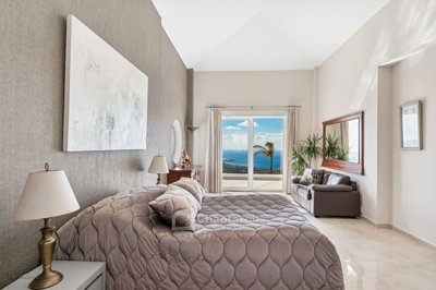 Detached Villa For Sale  in  Peyia