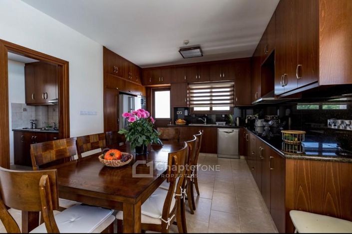 Image No.10-5 Bed Villa for sale