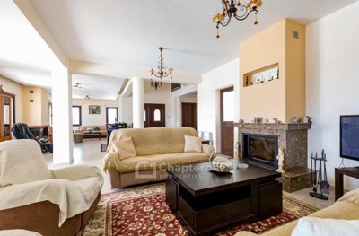 Detached Villa For Sale  in  Thrinia