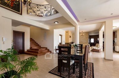 Detached Villa For Sale  in  Thrinia