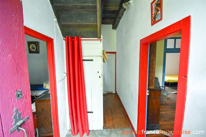 Image No.11-2 Bed House for sale