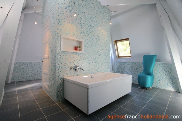 Image No.26-4 Bed Property for sale