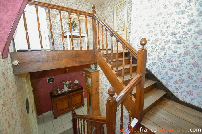 Image No.12-6 Bed House for sale