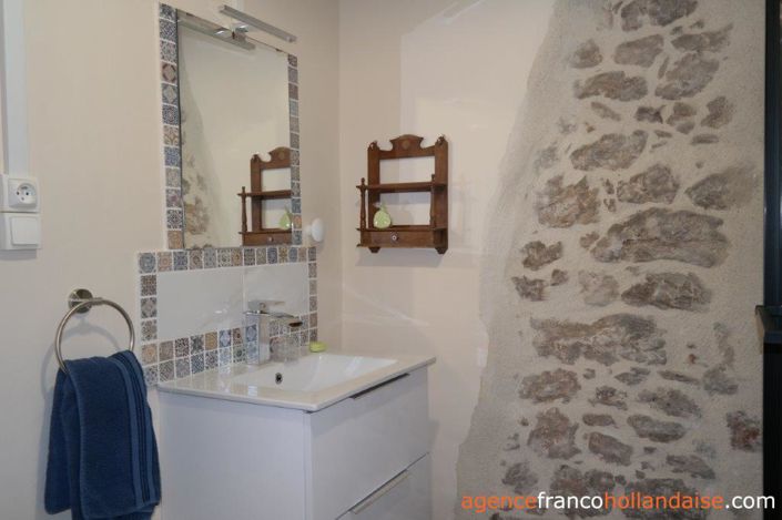 Image No.16-5 Bed House for sale