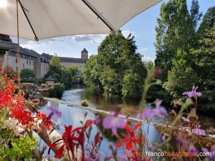 Image No.31-5 Bed House for sale