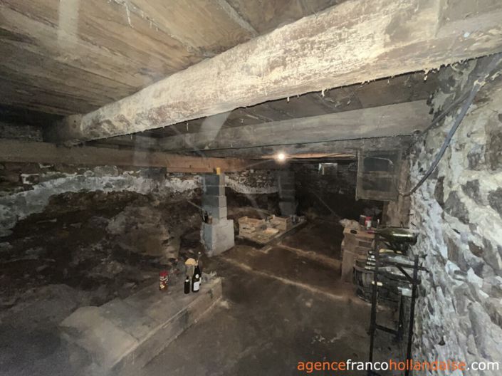 Image No.18-2 Bed House for sale