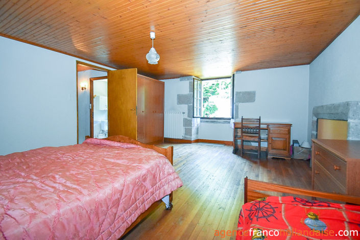 Image No.16-4 Bed House for sale