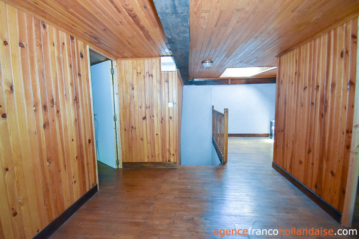 Image No.26-4 Bed House for sale