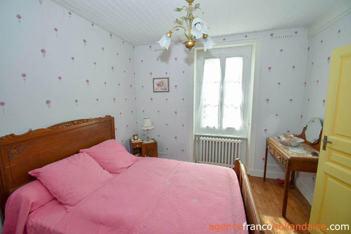 Image No.13-2 Bed House for sale