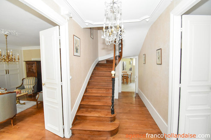 Image No.15-8 Bed House for sale