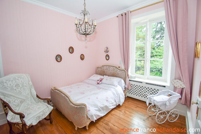 Image No.26-8 Bed House for sale