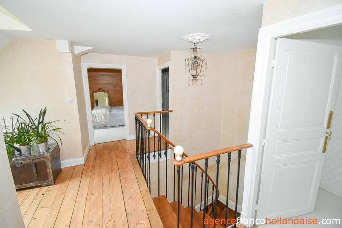 Image No.36-8 Bed House for sale