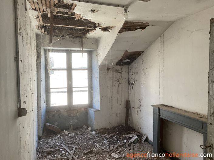 Image No.26-5 Bed House for sale