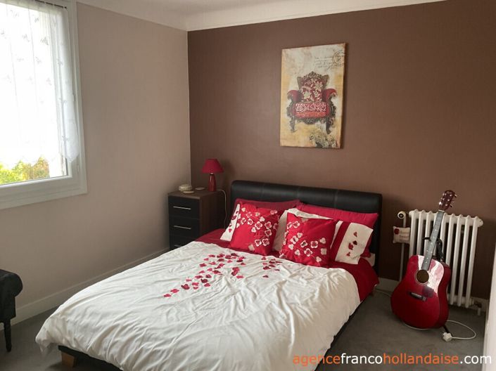 Image No.10-5 Bed House for sale