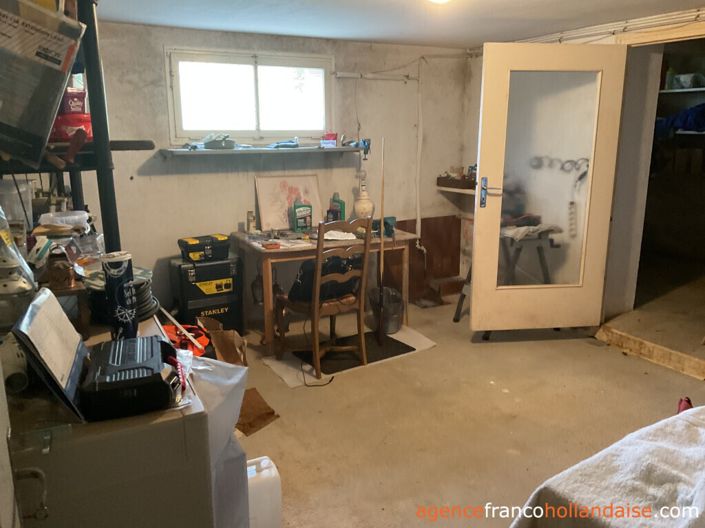 Image No.20-5 Bed House for sale