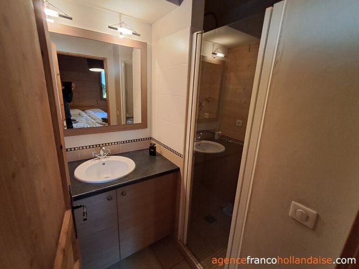 Image No.16-5 Bed House for sale