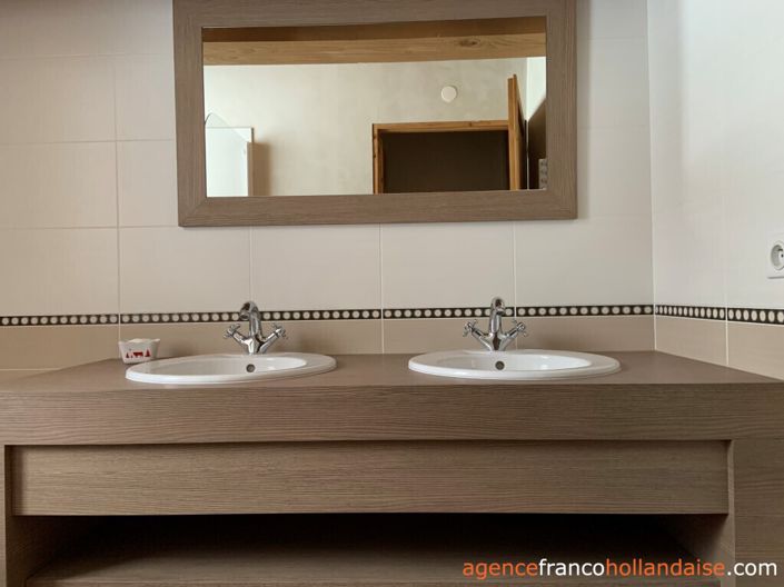 Image No.24-5 Bed House for sale