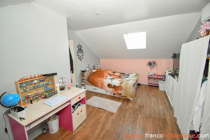 Image No.28-5 Bed House for sale