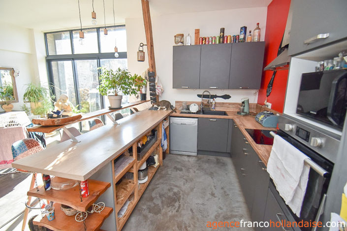 Image No.8-5 Bed House for sale