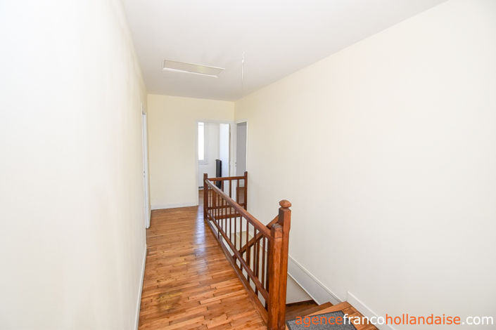 Image No.17-5 Bed House for sale