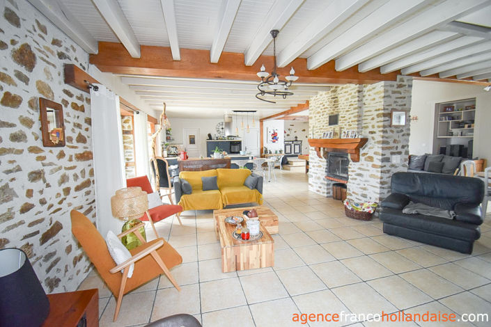 Image No.14-3 Bed House for sale