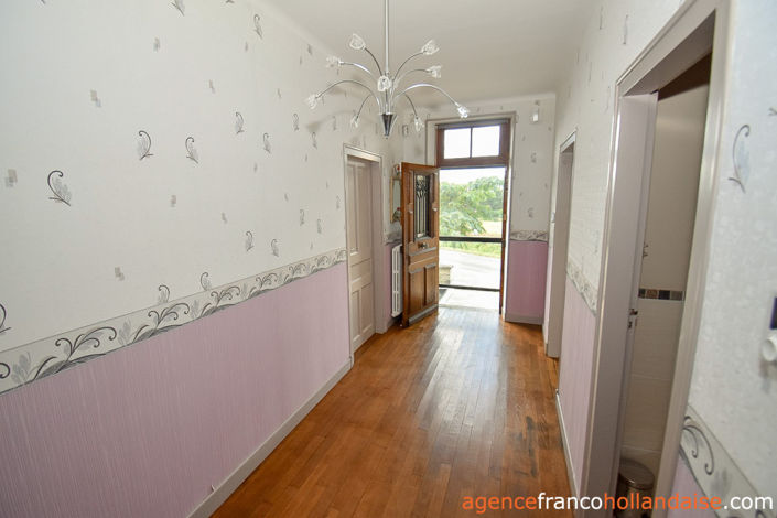 Image No.11-4 Bed House for sale