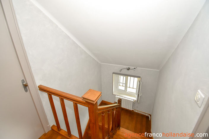 Image No.12-4 Bed House for sale