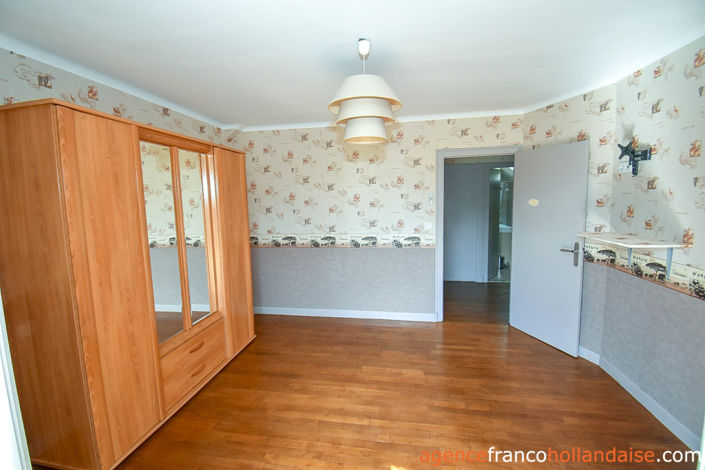 Image No.17-4 Bed House for sale