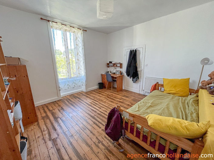 Image No.19-3 Bed House for sale